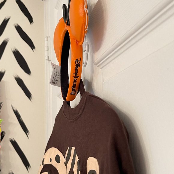 SET: Disney Halloween Spirit Jersey & Loungefly Minnie Headband GLOW-IN-DARK - Picture 7 of 9